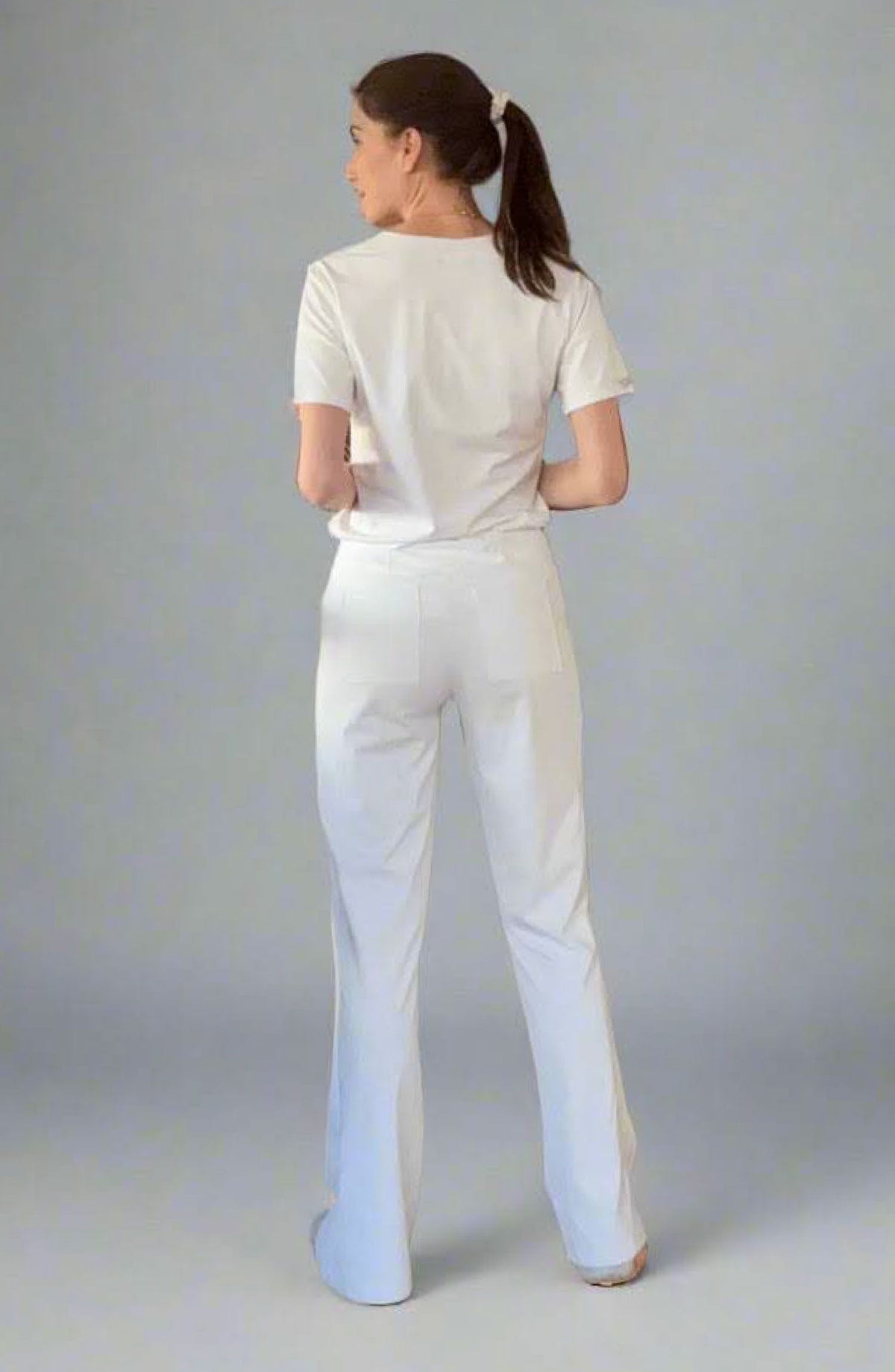 MDF Instruments OU-WO-BT-CW-0SP OliveUs Women's Bootcut Pants - Crystal White, SP
