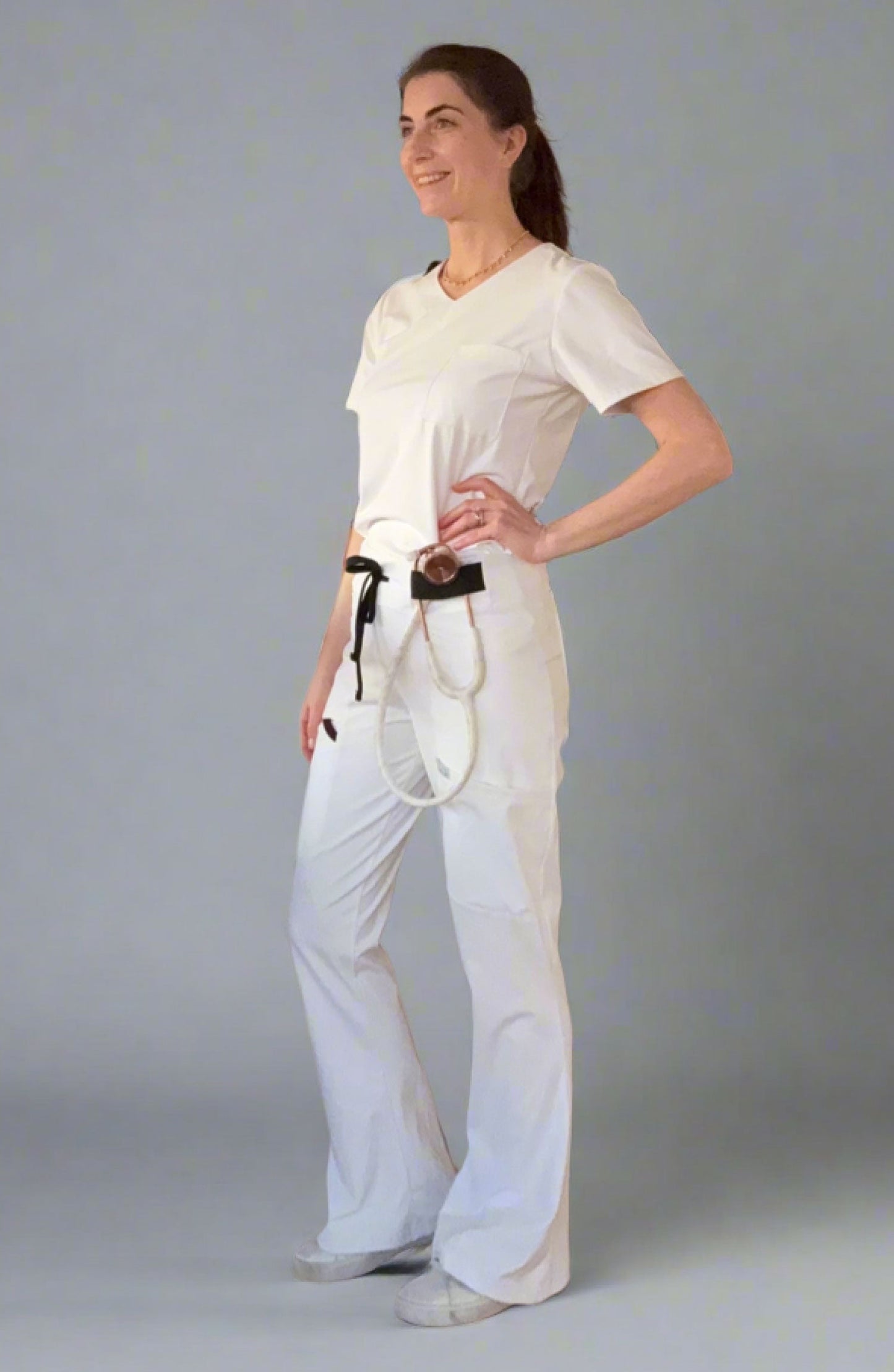 MDF Instruments OU-WO-TT-CW-0XS OliveUs Women's Tuck-In Top - Crystal White, XS