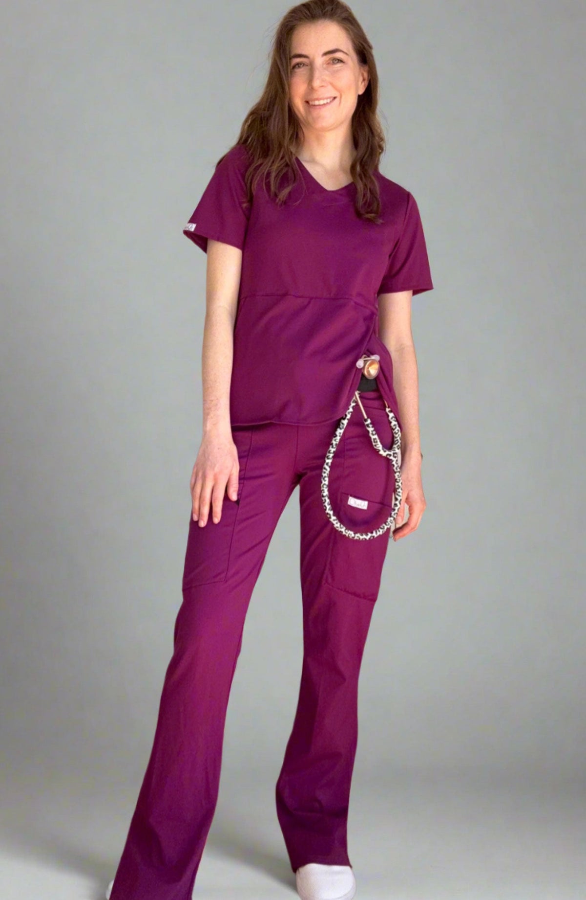 MDF Instruments OU-WO-BT-GR-00M OliveUs Women's Bootcut Pants - Grape, M